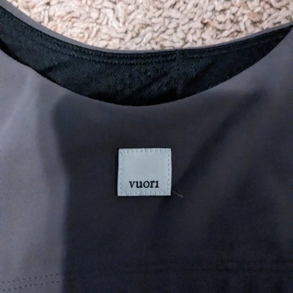 Vuori women's sports bra medium - Picture 3 of 3